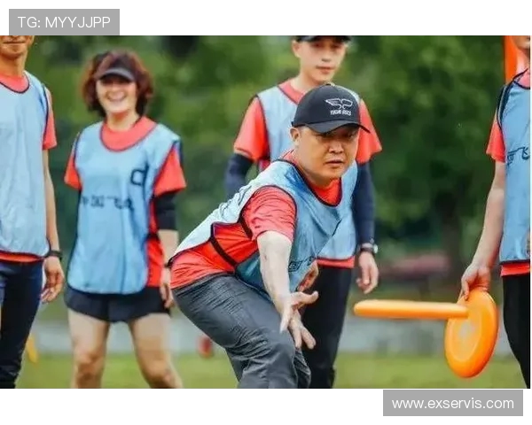 李丽独家分享飞盘技巧与心得体会助你轻松掌握这项运动的乐趣与魅力